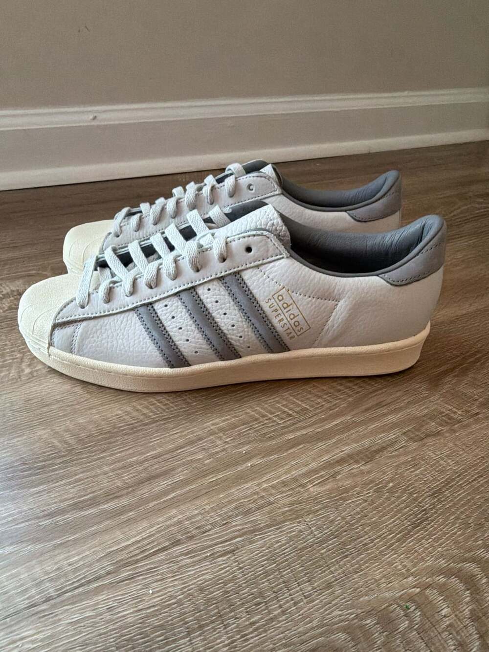 Superstar Vintage Grey Adidas IH8660 grey one/grey/cream white size 11 men